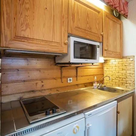 Pour 4 Pers Avec Balcon Exposé Sud, Parking Couvert, Wifi, Proche Télésiège Et Navettes - Fr-1-676-16 Appartamento