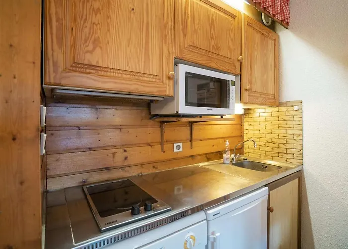 Pour 4 Pers Avec Balcon Expose Sud, Parking Couvert, Wifi, Proche Telesiege Et Navettes - Fr-1-676-16 Apartmán